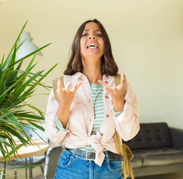 Joven Bonita Estudiante Mujer Casa — Foto de Stock