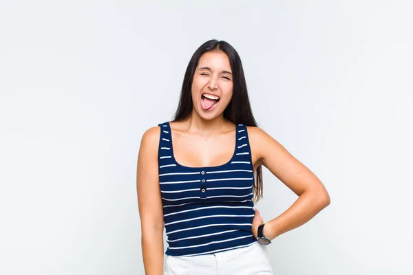 Young Woman Looking Goofy Funny Silly Cross Eyed Expression Joking — Stock Photo, Image