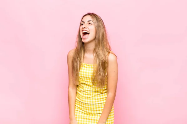 Blonde Woman Screaming Furiously Shouting Aggressively Looking Stressed Angry — Stock Photo, Image