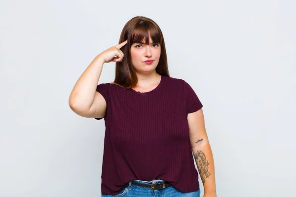 Overweight Woman Feeling Confused Puzzled Showing You Insane Crazy Out — Stock Photo, Image