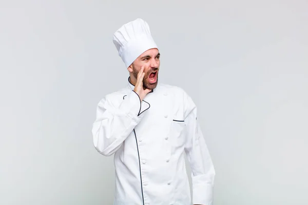 Bald Man Yelling Loudly Angrily Copy Space Side Hand Next — Stock Photo, Image