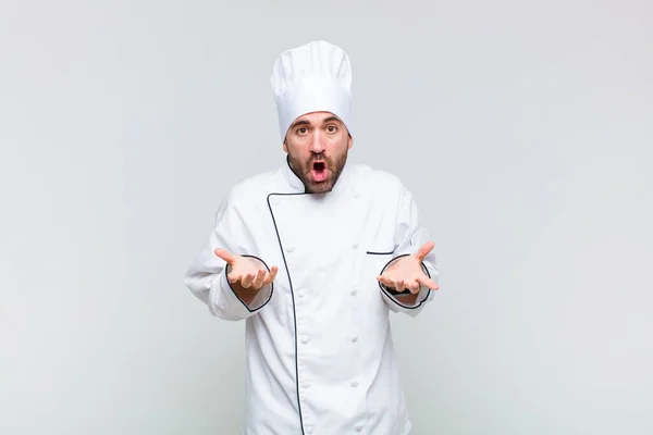 Bald Man Feeling Extremely Shocked Surprised Anxious Panicking Stressed Horrified — Stock Photo, Image