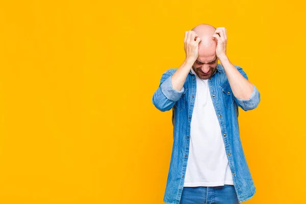 Bald Man Feeling Stressed Frustrated Raising Hands Head Feeling Tired — Stock Photo, Image