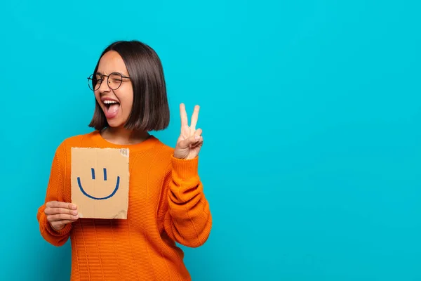 Jovem Latino Mulher Feliz Conceito — Fotografia de Stock