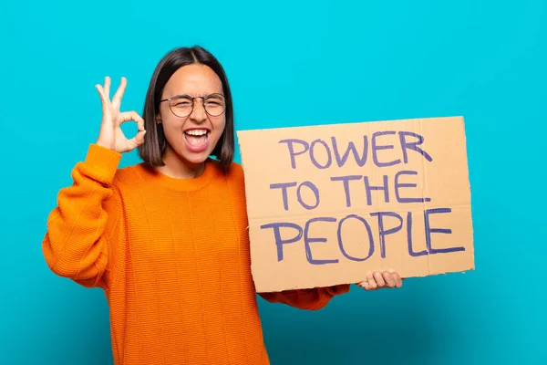 Una Joven Latina Poder Concepto Gente —  Fotos de Stock