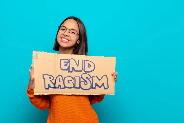 Young Latin Woman End Racism Concept — Stock Photo, Image