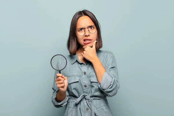 Young Hispanic Woman Mouth Eyes Wide Open Hand Chin Feeling — Stock Photo, Image