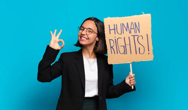 Junge Hübsche Geschäftsfrau Aktivistisches Konzept — Stockfoto