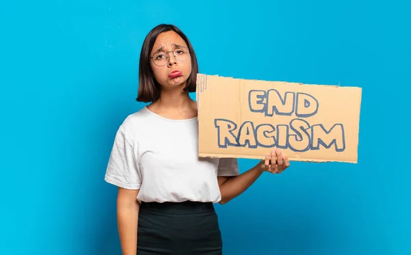 Young Pretty Woman End Racism Concept — Stock Photo, Image