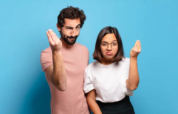 Junges Paar Macht Capice Oder Geld Geste Und Sagt Dir — Stockfoto