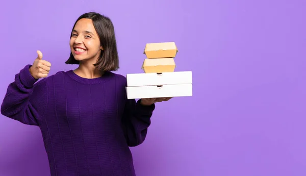 Una Mujer Joven Bonita Quitar Concepto Comida Rápida — Foto de Stock