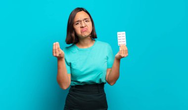 Genç İspanyol kadın kapiş ya da para hareketi yapıyor, sana borçlarını ödemeni söylüyor.!