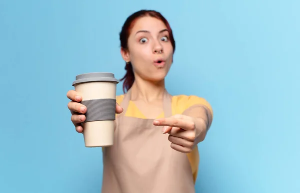 Pretty Woman Take Away Coffee — Stock Photo, Image