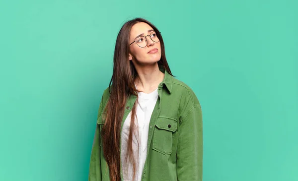 Young Pretty Casual Woman Worried Confused Clueless Expression Looking Copy — Stock Photo, Image