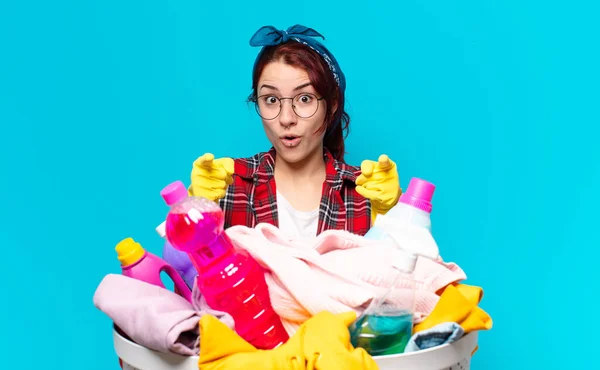 Pretty Girl Housekeeper Washing Clothes — Stock Photo, Image