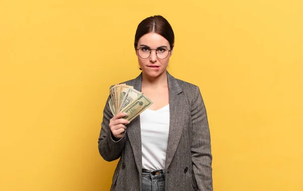 Young Pretty Woman Looking Puzzled Confused Biting Lip Nervous Gesture — Stock Photo, Image