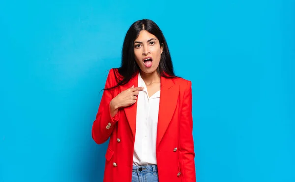 Young Hispanic Businesswoman Looking Shocked Surprised Mouth Wide Open Pointing — Stock Photo, Image