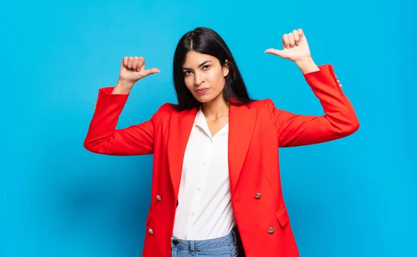 Young Hispanic Businesswoman Feeling Proud Arrogant Confident Looking Satisfied Successful — Stock Photo, Image