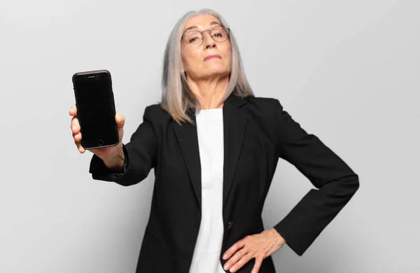 Senior Pretty Businesswoman Smart Phone — Stock Photo, Image