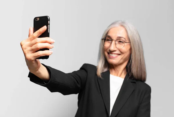 Senior Pretty Businesswoman Smart Phone — Stock Photo, Image