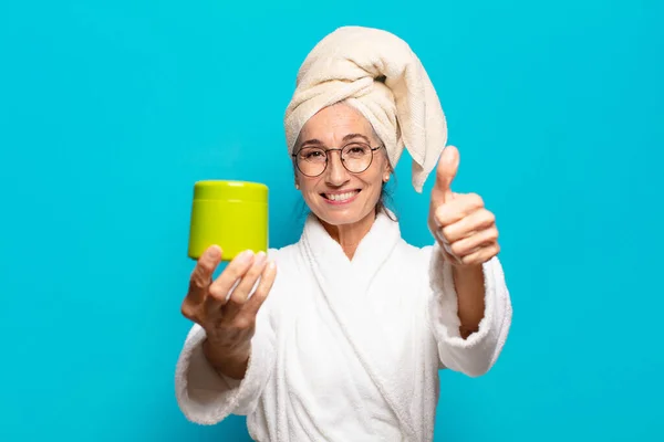 Senior Pretty Woman Shower Wearing Bathrobe Facial Cleaning Shower Products — Stock Photo, Image