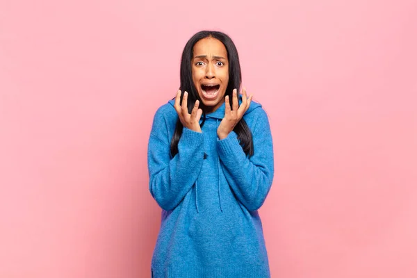 Young Black Woman Looking Desperate Frustrated Stressed Unhappy Annoyed Shouting — Stockfoto