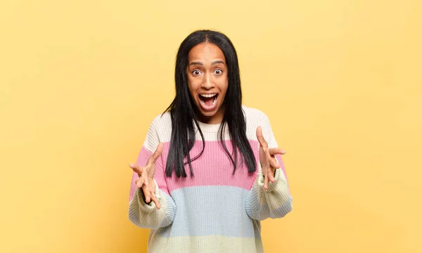 Young Black Woman Feeling Happy Astonished Lucky Surprised Saying Omg — Stockfoto