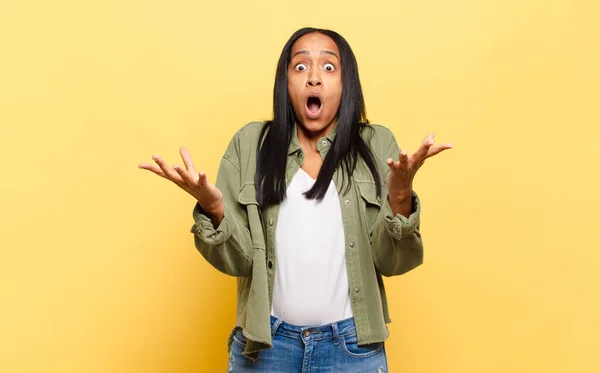 Young Black Woman Feeling Extremely Shocked Surprised Anxious Panicking Stressed — Stok fotoğraf