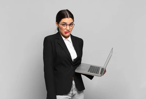 Young Pretty Woman Looking Puzzled Confused Biting Lip Nervous Gesture — Stock Photo, Image