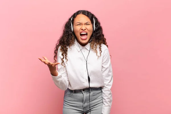 Junge Hispanische Frau Die Wütend Genervt Und Frustriert Schreit Wtf — Stockfoto