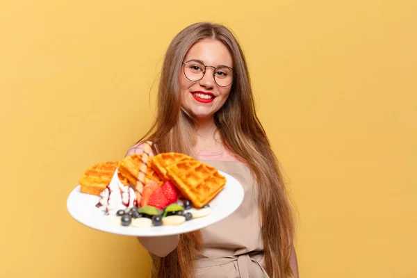 Una Mujer Joven Bonita Expresión Feliz Sorprendido Panadero Concepto —  Fotos de Stock