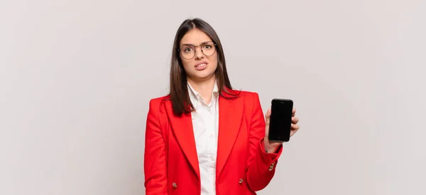 Young Businesswoman Feeling Puzzled Confused Dumb Stunned Expression Looking Something — Foto de Stock