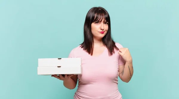 Arrogant Succesvol Positief Trots Uitziend Wijzend Naar Zichzelf — Stockfoto