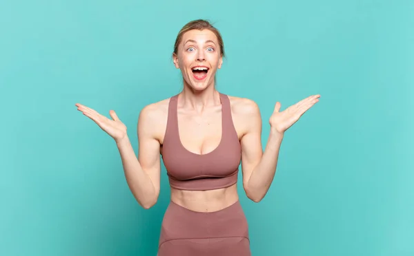 Young Blond Woman Feeling Happy Excited Surprised Shocked Smiling Astonished — Stock Photo, Image