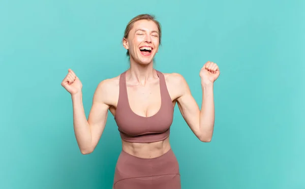 Young Blond Woman Looking Extremely Happy Surprised Celebrating Success Shouting — 图库照片