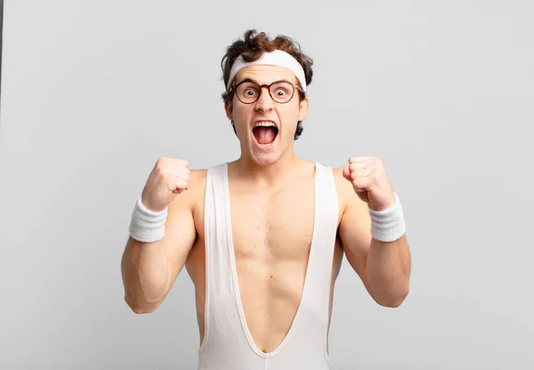 Humorous Sport Man Shouting Aggressively Angry Expression Fists Clenched Celebrating — Stock Photo, Image