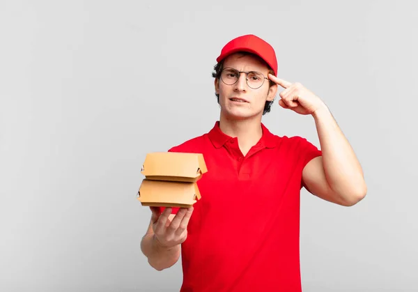 Hamburgers Leveren Jongen Gevoel Verward Verbaasd Waaruit Blijkt Dat Gek — Stockfoto