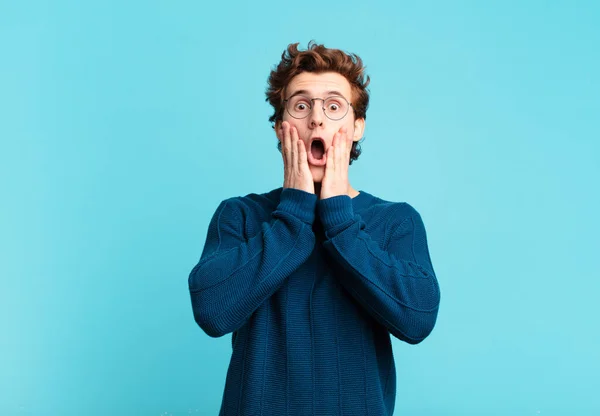 Young Handsome Boy Feeling Shocked Scared Looking Terrified Open Mouth — Stock Photo, Image