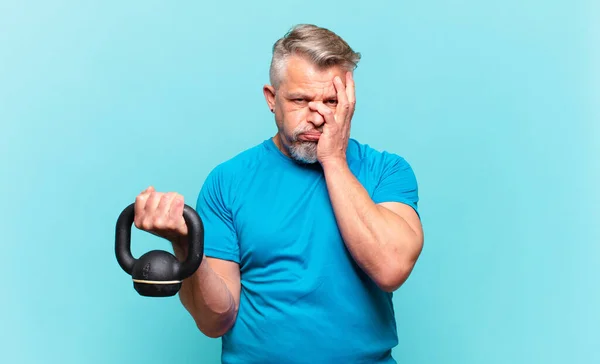 Senior Atleet Die Zich Verveeld Gefrustreerd Slaperig Voelt Een Vermoeiende — Stockfoto