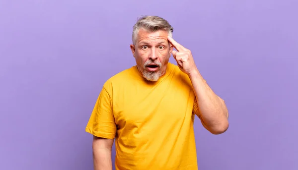 Old Senior Man Looking Surprised Open Mouthed Shocked Realizing New — Stockfoto