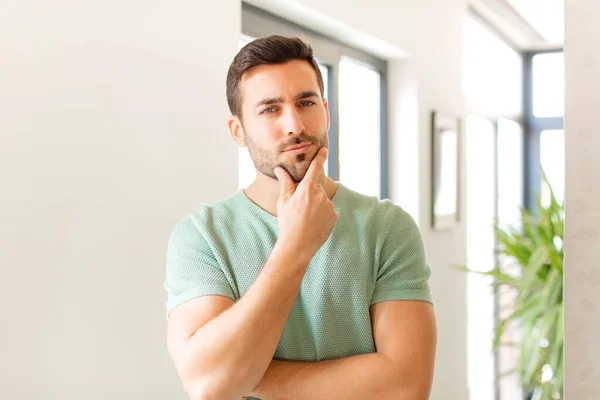 Handsome Man Looking Serious Thoughtful Distrustful One Arm Crossed Hand — Stock Photo, Image