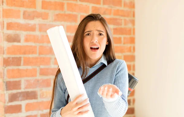 Pretty Architect Looking Desperate Frustrated Stressed Unhappy Annoyed Shouting Screaming — Stock Photo, Image