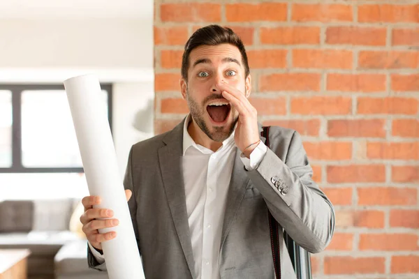 Handsome Architect Feeling Happy Excited Positive Giving Big Shout Out — Stock Photo, Image