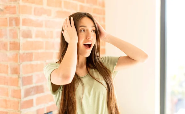 Pretty Woman Feeling Happy Excited Surprised Looking Side Both Hands — Stock Photo, Image