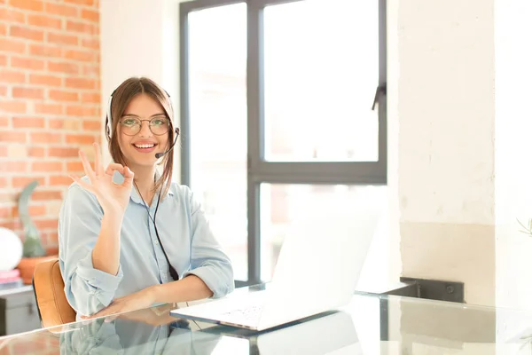 Pretty Telemarketer Feeling Happy Relaxed Satisfied Showing Approval Okay Gesture — Stock Photo, Image