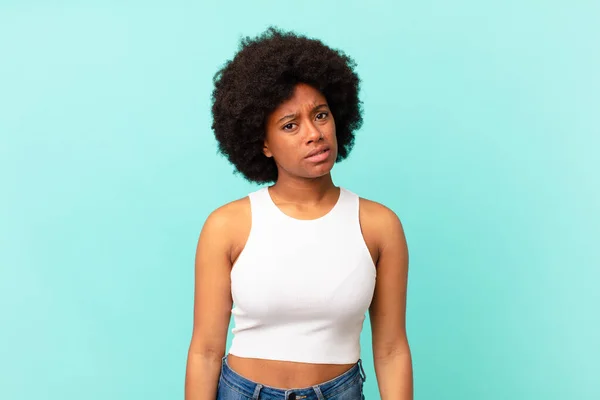 Afro Black Woman Feeling Puzzled Confused Dumb Stunned Expression Looking — Stockfoto