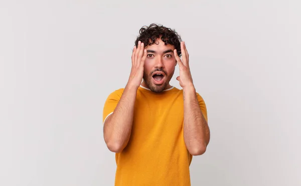 Hispanic Handsome Man Screaming Hands Air Feeling Furious Frustrated Stressed — Stock Photo, Image