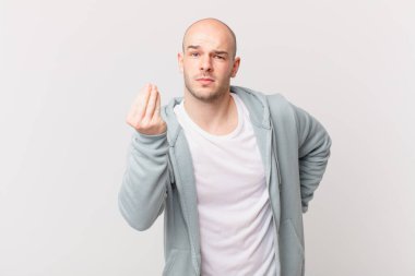 Kel adam kapiş ya da para yapıyor, sana borçlarını ödemeni söylüyor.!