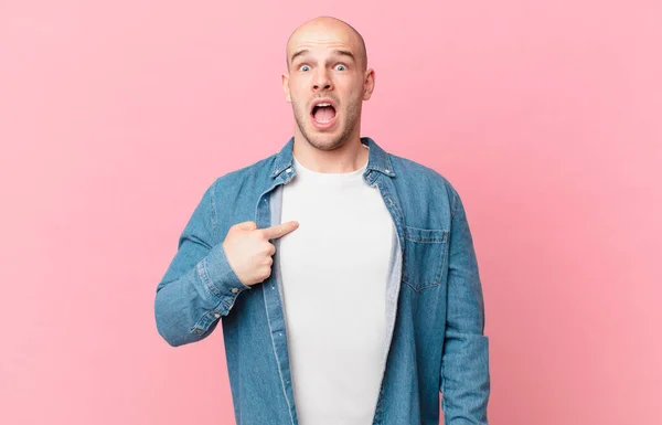 Bald Man Looking Shocked Surprised Mouth Wide Open Pointing Self — Stock Photo, Image