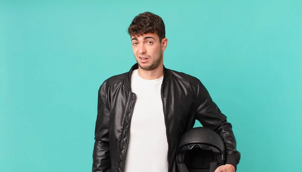Motorbike Rider Feeling Puzzled Confused Dumb Stunned Expression Looking Something — Stockfoto